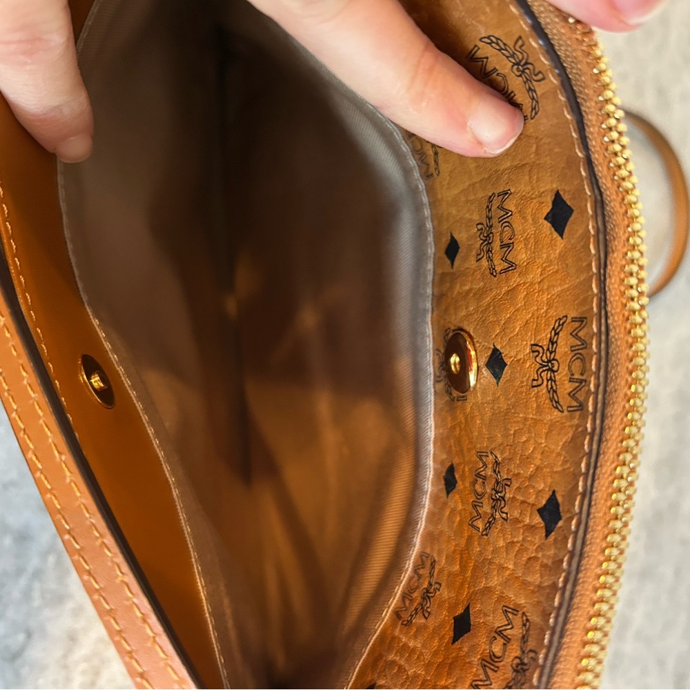 MCM Visetos Original Pouch in Cognac - Picture 8 of 11